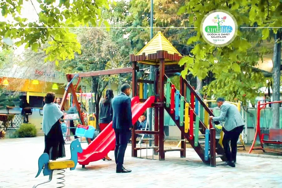 Çocuk oyun alanı hakkında bilgi · Kırda Life mekân arşivi