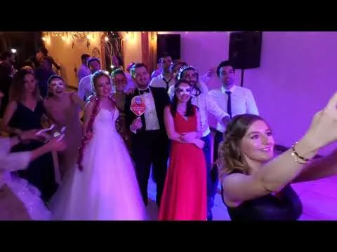 Düğün Arşivinden · 12 video görüntüsü